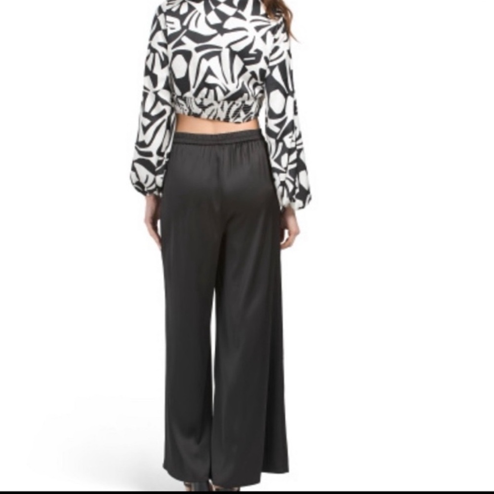 Caroline Constas Black & White Retro Top & Black Pants Set - Picture 5 of 6